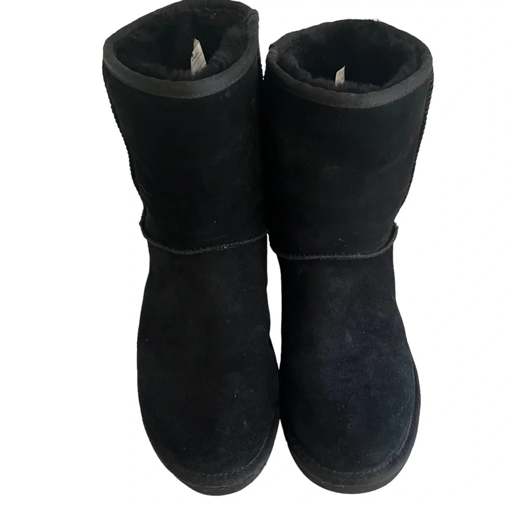 Koolaburra by Ugg Black Suede Faux Fur Lining 